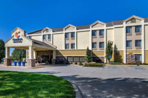 Comfort Inn & Suites Near Worlds of Fun